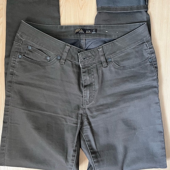 Brown straight leg pants. Only worn once or twice, in perfect condition! - Picture 3 of 4